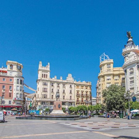 Beautiful Apartment In Cordoba With Kitchenette מראה חיצוני תמונה