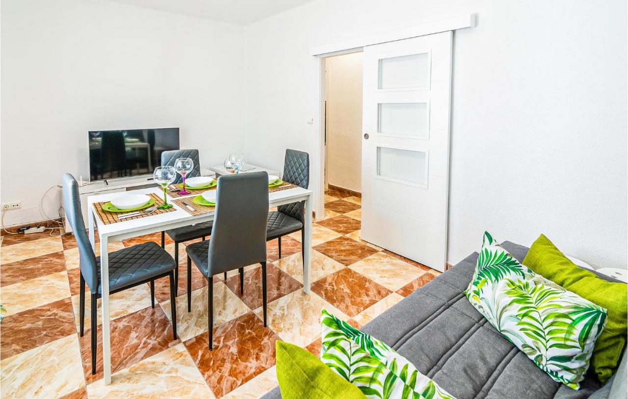 Beautiful Apartment In Cordoba With Kitchenette מראה חיצוני תמונה