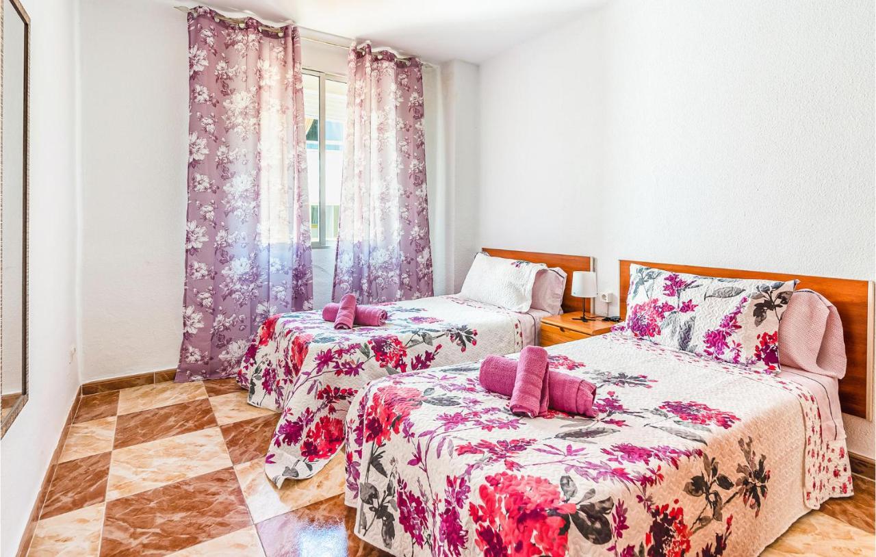 Beautiful Apartment In Cordoba With Kitchenette מראה חיצוני תמונה