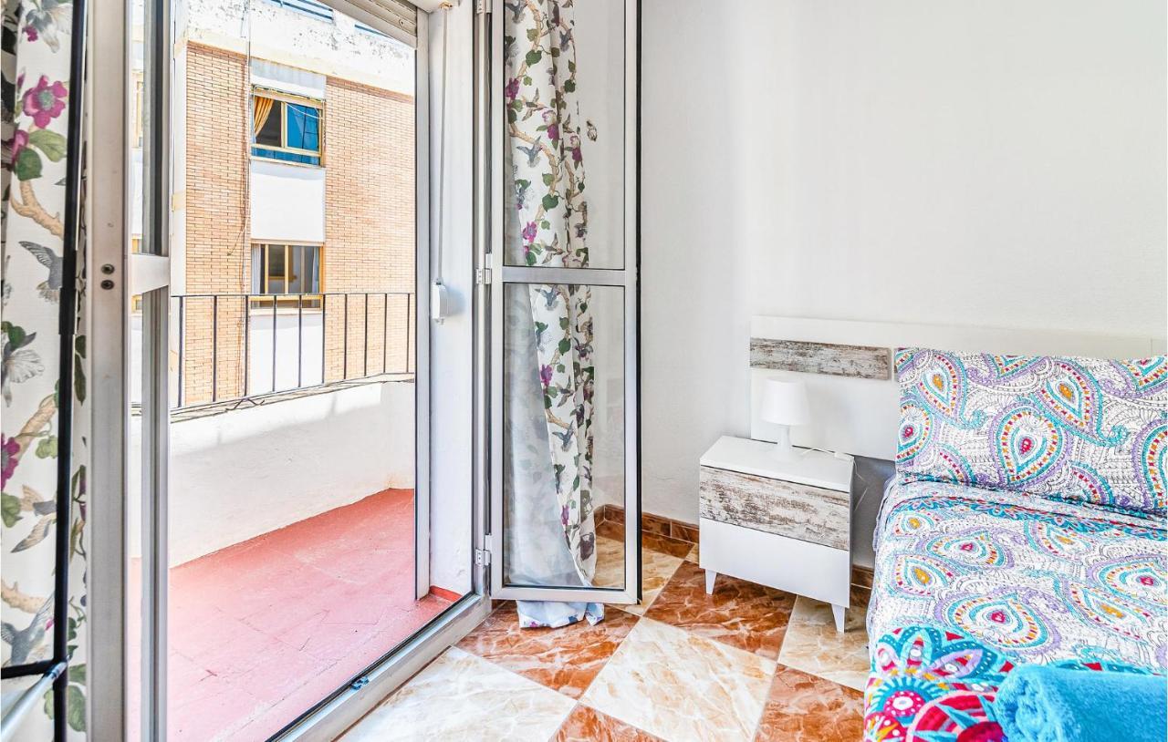 Beautiful Apartment In Cordoba With Kitchenette מראה חיצוני תמונה