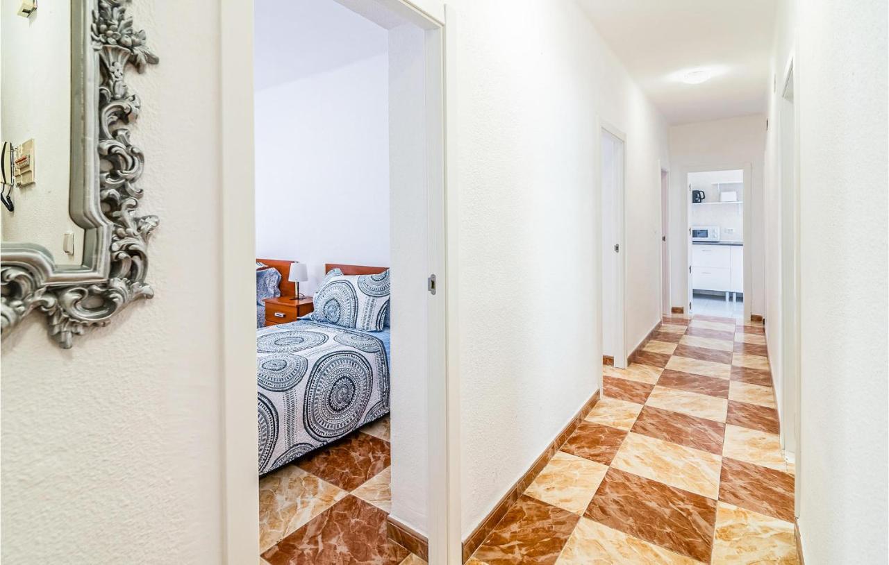 Beautiful Apartment In Cordoba With Kitchenette מראה חיצוני תמונה