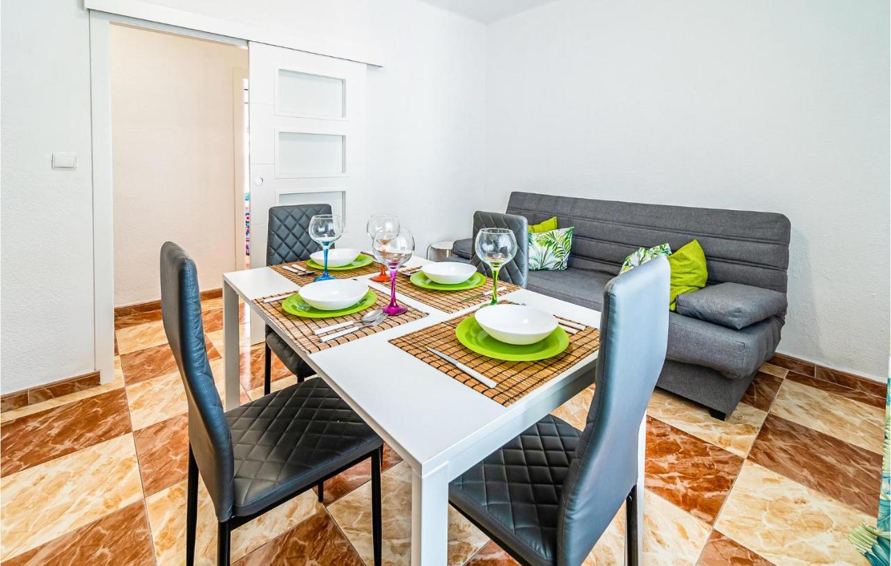 Beautiful Apartment In Cordoba With Kitchenette מראה חיצוני תמונה